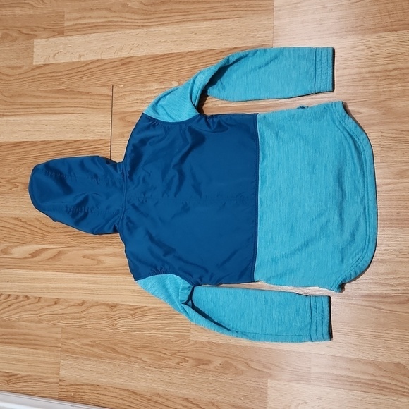 Coumbia S’more Adventure Hybrid Hoodie Youth size medium - Picture 7 of 7